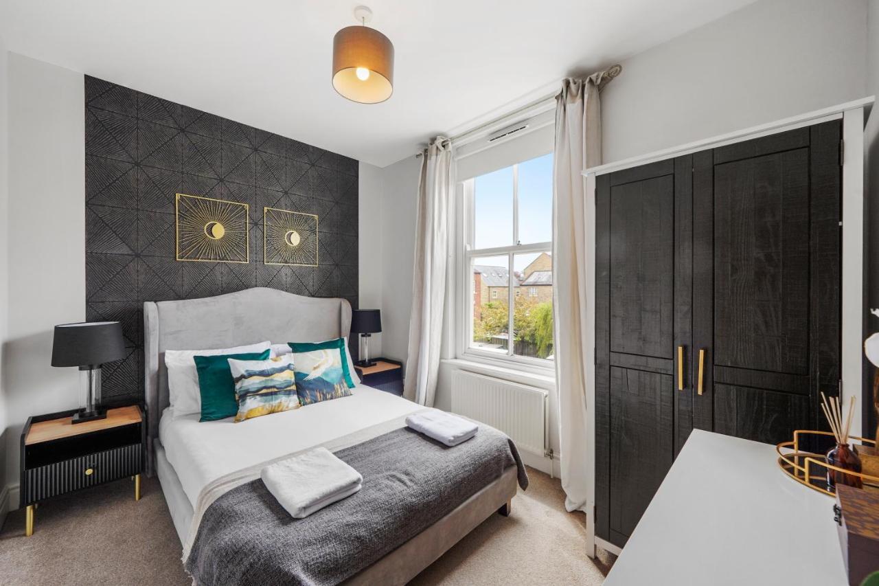 Pristine Stylish Townhouse On The Stray! - Sleeps 9 Villa Harrogate Luaran gambar