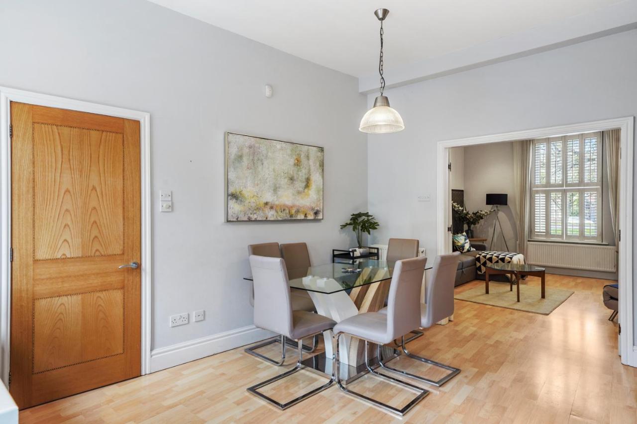 Pristine Stylish Townhouse On The Stray! - Sleeps 9 Villa Harrogate Luaran gambar
